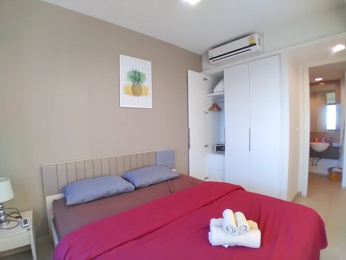 Condominium for rent UNIXX South Pattaya showing the master bedroom suite Condominium for rent UNIXX South Pattaya showing the master bedroom suite