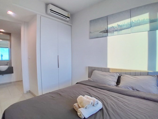 Condominium for rent UNIXX South Pattaya showing the second bedroom suite Condominium for rent UNIXX South Pattaya showing the second bedroom suite