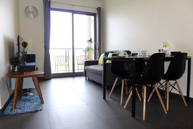 Condominium for Rent Pattaya showing the living and dining areas Condominium for Rent Pattaya showing the living and dining areas