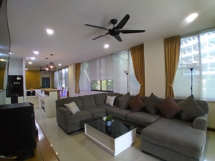 Condominium for sale Jomtien showing the open plan concept Condominium for sale Jomtien showing the open plan concept