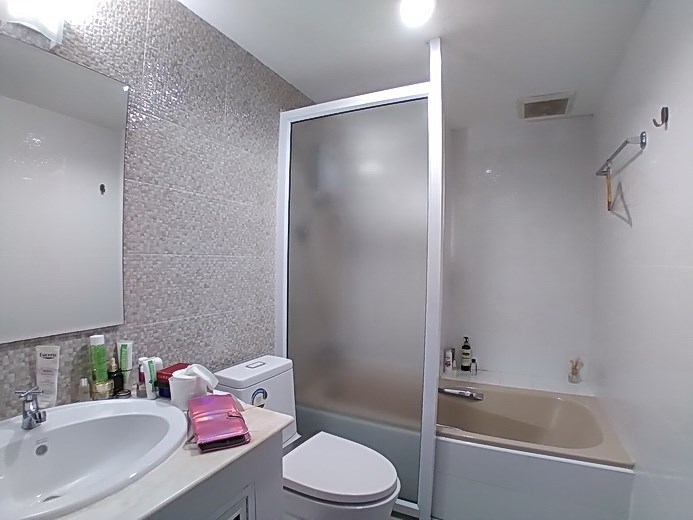 Condominium for sale Jomtien showing the third bathroom Condominium for sale Jomtien showing the third bathroom