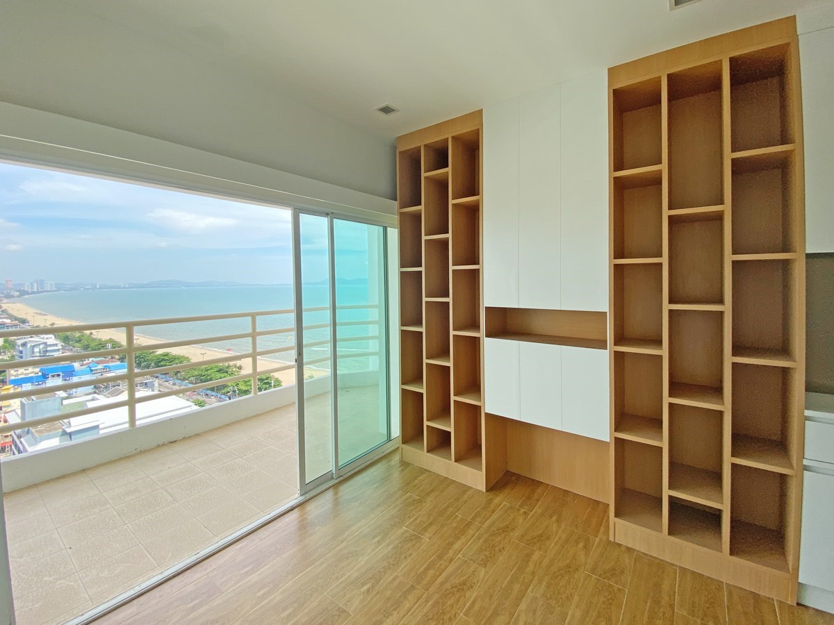 Condominium for sale Jomtien Beach Pattaya showing the second bedroom Condominium for sale Jomtien Beach Pattaya showing the second bedroom