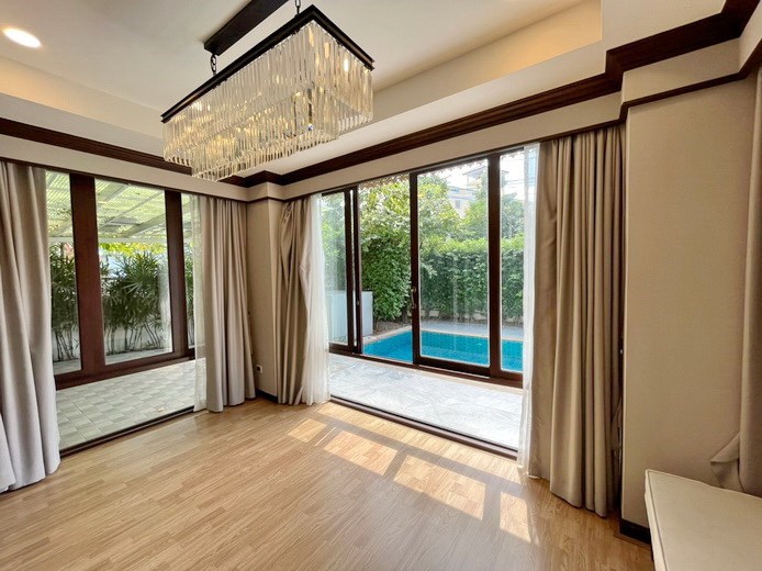 House for rent Central Pattaya showing the office House for rent Central Pattaya showing the office