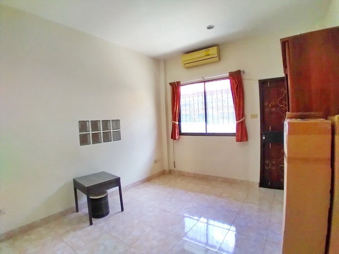 House for sale Pattaya showing the second bedroom House for sale Pattaya showing the second bedroom