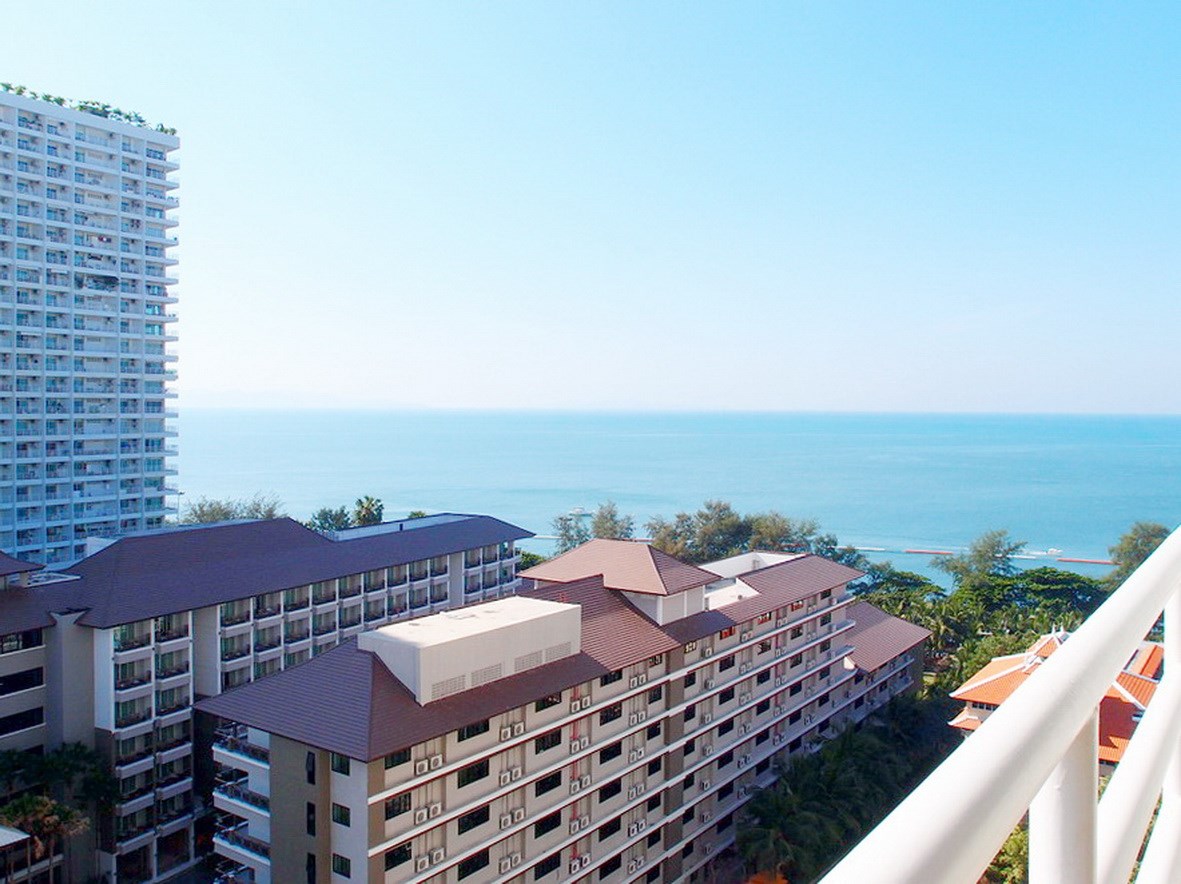 Condominium for rent Jomtien showing the balcony view Condominium for rent Jomtien showing the balcony view
