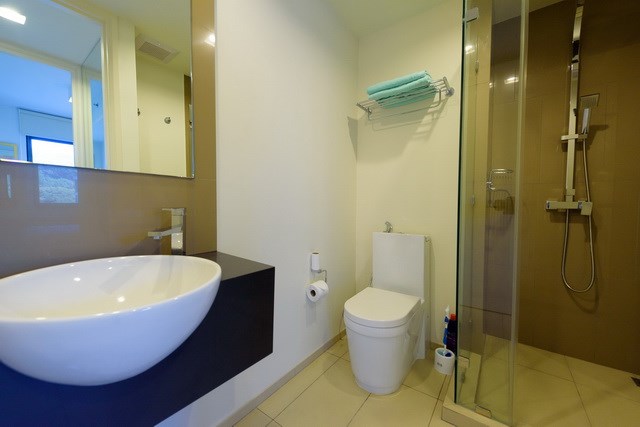 Condominium for rent UNIXX South Pattaya showing the bathroom Condominium for rent UNIXX South Pattaya showing the bathroom