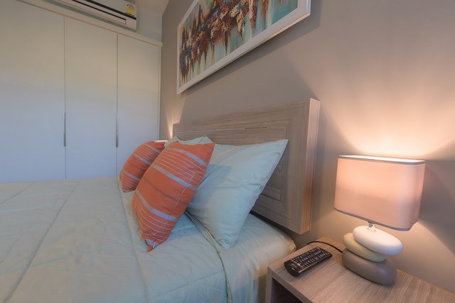Condominium for rent UNIXX South Pattaya showing the bedroom with built-in wardrobes Condominium for rent UNIXX South Pattaya showing the bedroom with built-in wardrobes