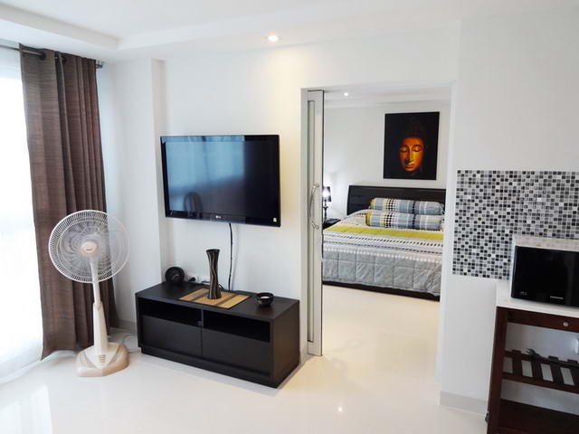 Condominium for rent South Pattaya looking towards the bedroom Condominium for rent South Pattaya looking towards the bedroom