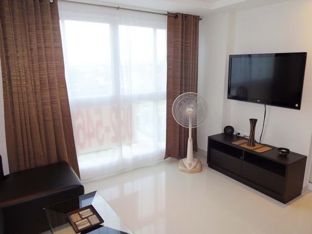 Condominium for rent South Pattaya showing the media wall Condominium for rent South Pattaya showing the media wall