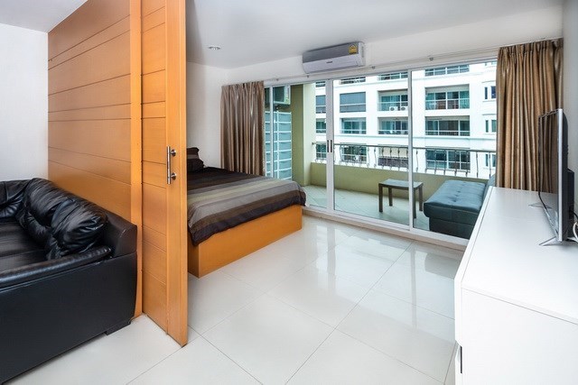 Condominium for sale Jomtien Pattaya showing the bedroom Condominium for sale Jomtien Pattaya showing the bedroom