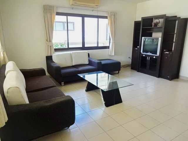 House for rent Jomtien Pattaya showing the living room House for rent Jomtien Pattaya showing the living room