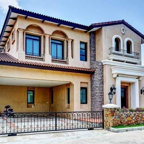 House for sale Na Jomtien Pattaya showing the house House for sale Na Jomtien Pattaya showing the house