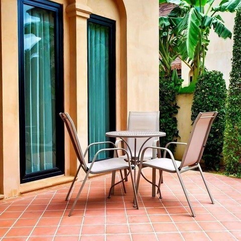 House for sale Na Jomtien Pattaya showing the outside terrace House for sale Na Jomtien Pattaya showing the outside terrace
